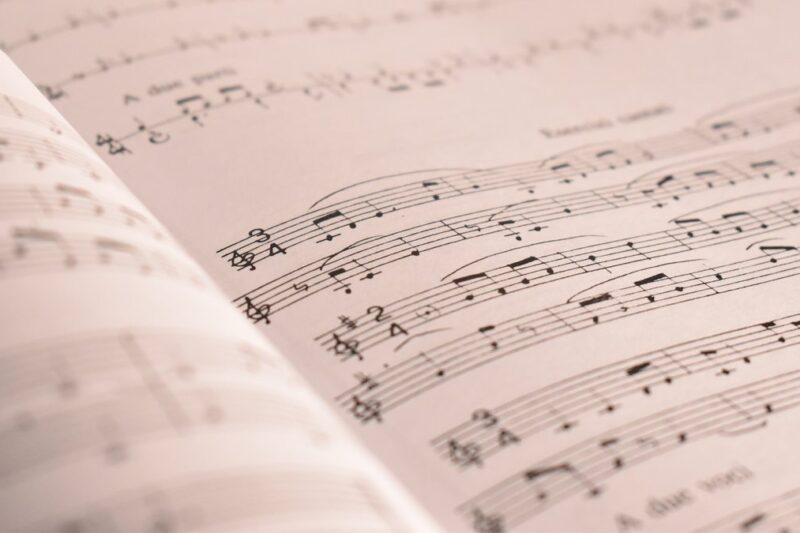 Les influences littéraires de la musique sur la poésie moderne