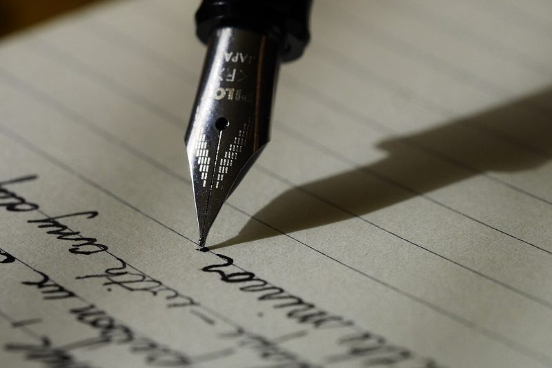 fountain pen paper (foto: Free-Photos / CC0, Wikimedia Commons)